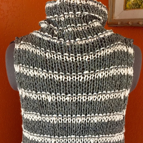 Free People Folksong Fringe Vest NWOT - Picture 7 of 10